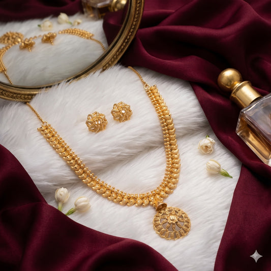 18" Kerry Har Set with Pendant | Gold Plated Necklace with Statement Pendant